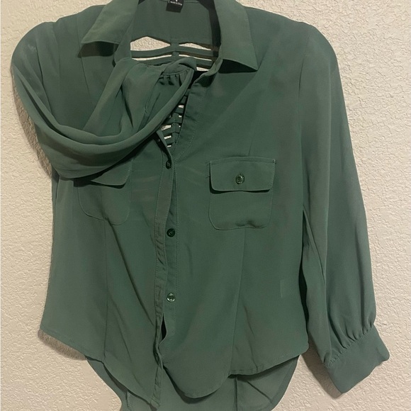 Sheer army green top - Picture 4 of 8